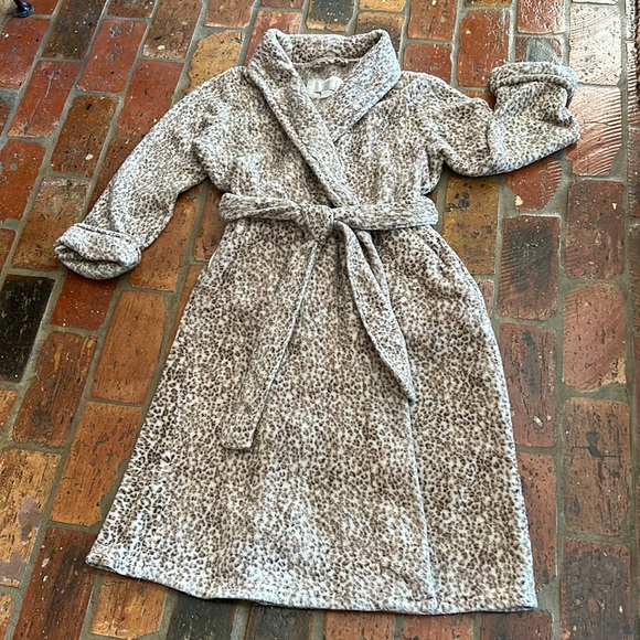 Oscar de la Renta leopard print fuzzy robe sz S/M - Picture 2 of 15
